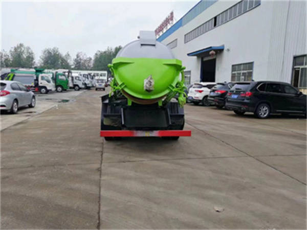 10方清洗吸污車、東風10方清洗抽污車及清洗疏通兩用車現車實拍圖集