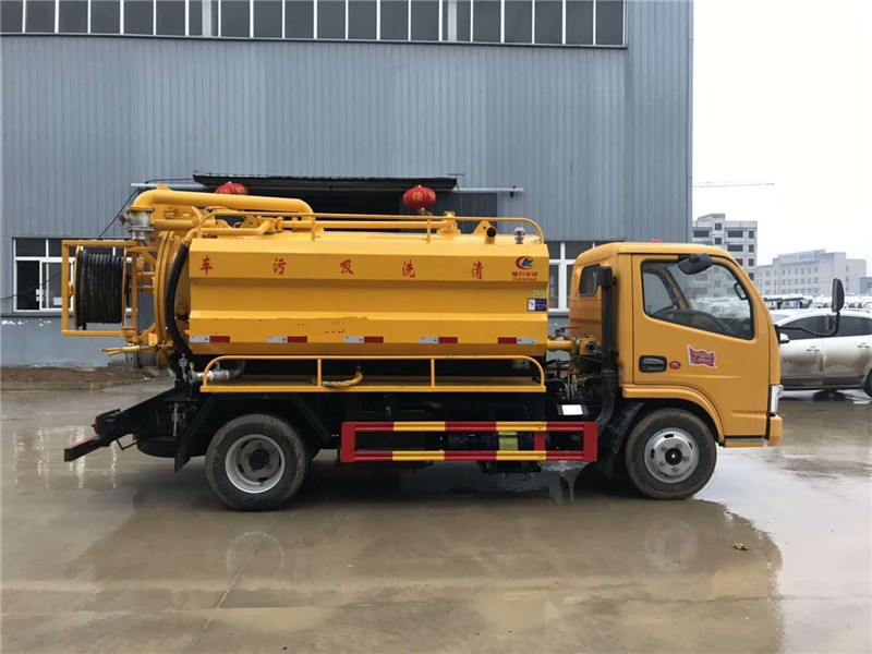 市政工程利器 東風小多利卡2噸清洗4噸吸污黃牌清洗吸污車